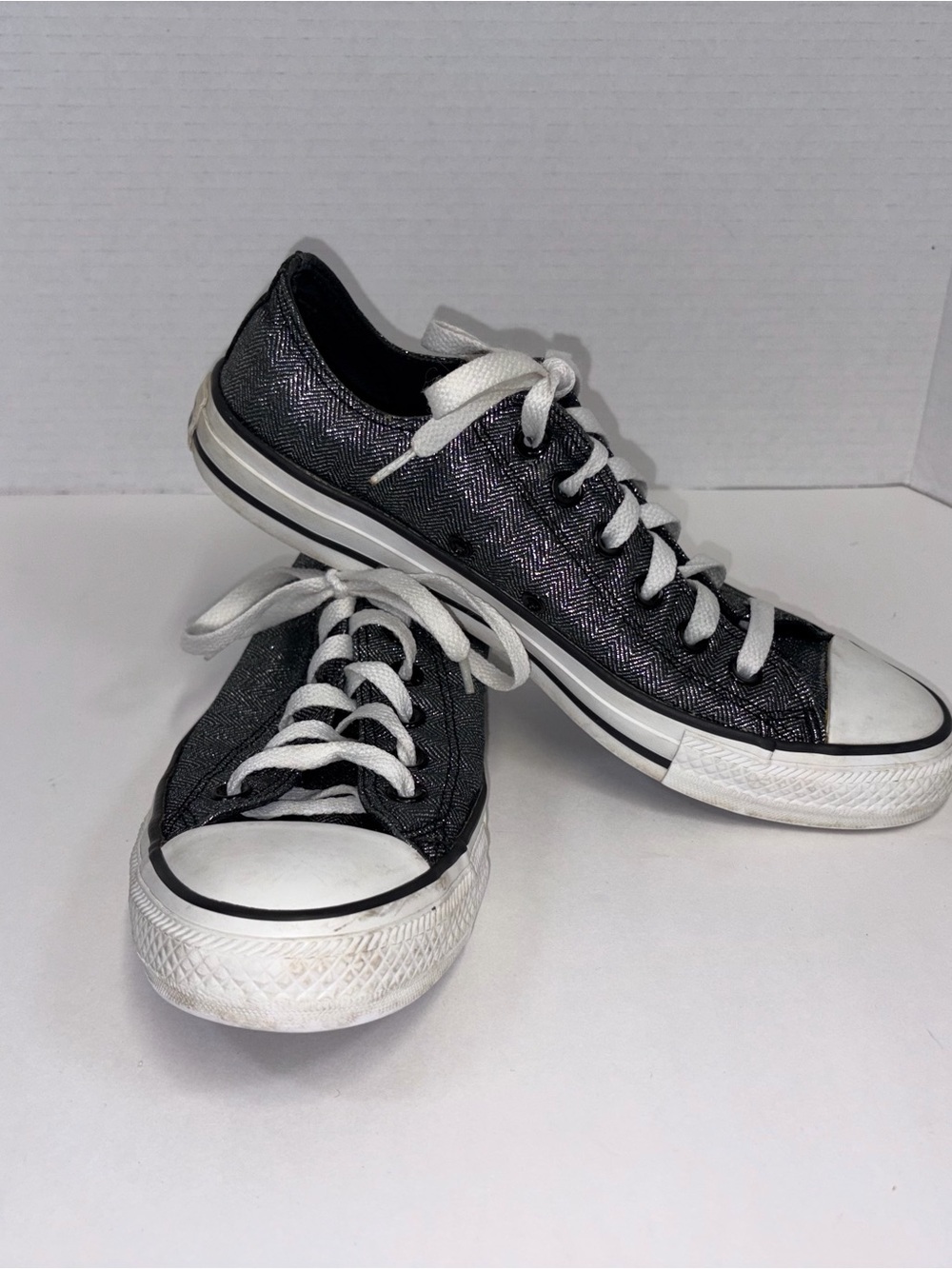 Classic Low-Top Women's Sneakers in Black and White